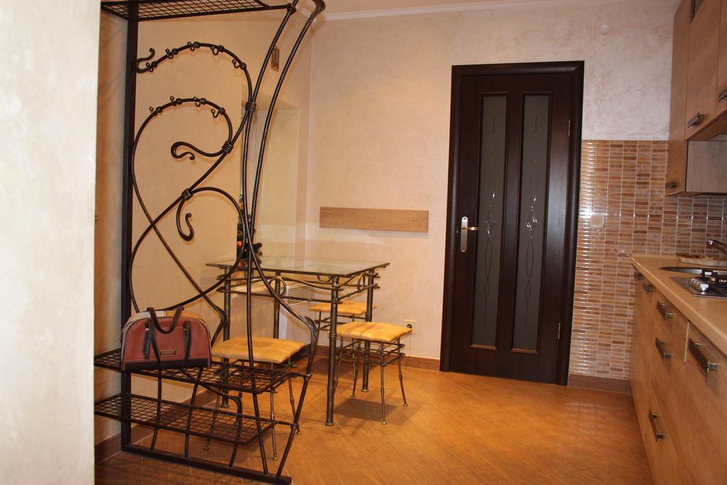 Apartment Roksolana 2 리비프 외부 사진